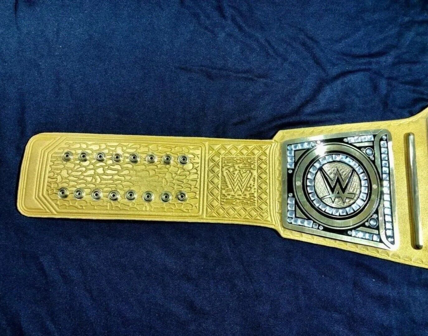 WWE WORLD HEAVYWEIGHT CHAMPIONSHIP BELT GOLD STRAP BRASS METAL ADULT SIZE